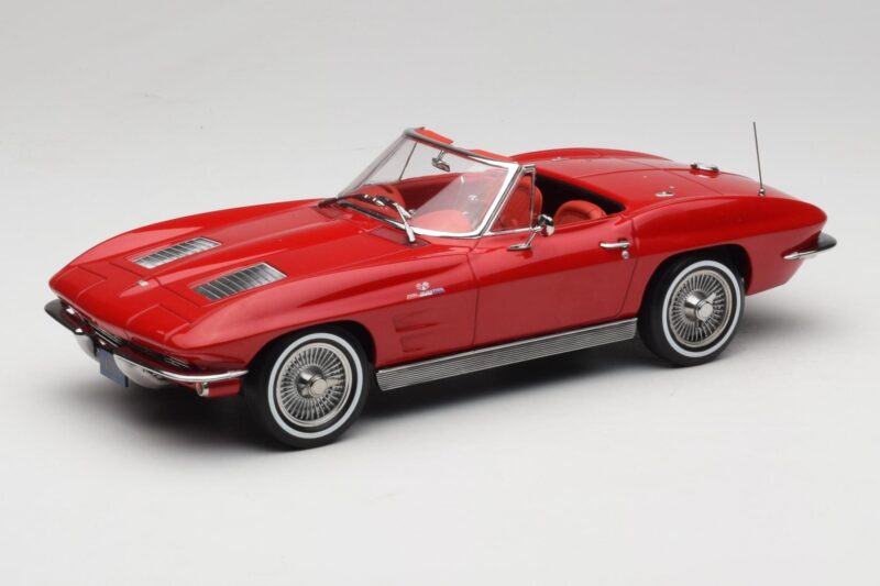 Chevrolet Corvette C2 Sting Ray Kabriolet Riverside Red Norev 1:18 189056 Metal