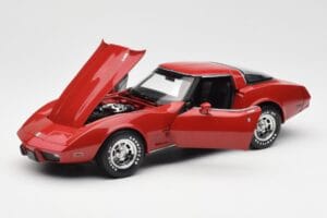Chevrolet Corvette C3 Czerwony UT Models 1:18 21073 Metal — zdjęcie 2 z 8