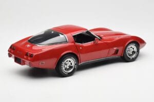 Chevrolet Corvette C3 Czerwony UT Models 1:18 21073 Metal — zdjęcie 3 z 8