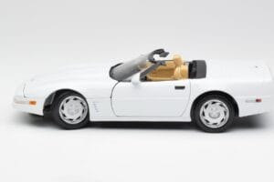 Chevrolet Corvette C4 Kabriolet Biały Maisto 1:18 32830 Metal — zdjęcie 4 z 8
