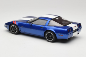 Chevrolet Corvette C4 Grand Sport Admiral Blue GT Spirit 1:18 GT538 Żywica — zdjęcie 5 z 6