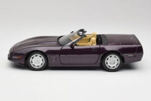 Chevrolet Corvette C4 LT4 Kabriolet Fioletowy Metaliczny Maisto 1:18 50277 Metal — zdjęcie 4 z 8