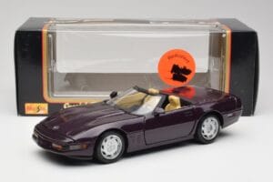 Chevrolet Corvette C4 LT4 Kabriolet Fioletowy Metaliczny Maisto 1:18 50277 Metal — zdjęcie 8 z 8