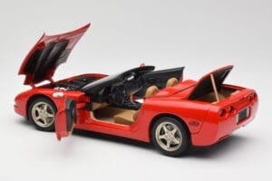 Chevrolet Corvette C5 Kabriolet Czerwony UT Models 1:18 21006 Metal — zdjęcie 5 z 8