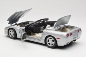 Chevrolet Corvette C5 Kabriolet Srebrny Maisto 1:18 50317 Metal — zdjęcie 5 z 8