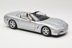 Chevrolet Corvette C5 Kabriolet Srebrny Maisto 1:18 50317 Metal — zdjęcie 6 z 8
