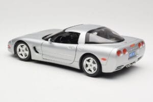 Chevrolet Corvette C5 Srebrny Bburago 1:18 3056 Metal — zdjęcie 7 z 8