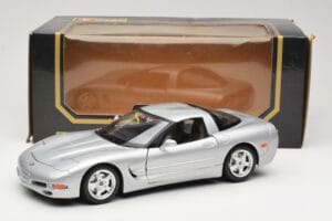 Chevrolet Corvette C5 Srebrny Bburago 1:18 3056 Metal — zdjęcie 8 z 8