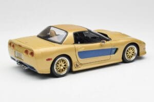 Chevrolet Corvette C5 Guldstrand Signature Edition Złoty Maisto 1:18 31657 Metal — zdjęcie 3 z 8