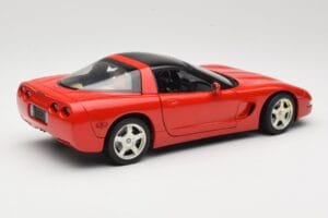 Chevrolet Corvette C5 Targa Czerwony UT Models 1:18 21001 Metal — zdjęcie 3 z 8