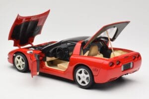 Chevrolet Corvette C5 Targa Czerwony UT Models 1:18 21001 Metal — zdjęcie 5 z 8