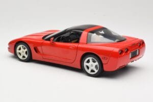 Chevrolet Corvette C5 Targa Czerwony UT Models 1:18 21001 Metal — zdjęcie 7 z 8