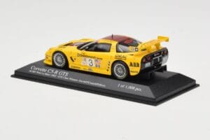 Chevrolet Corvette C5-R #3 R. Fellows / J. O'Connell / O. Gavin ALMS Petit Le Mans 2002 Minichamps 1:43 400021493 Metal — zdjęcie 3 z 4