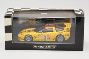 Chevrolet Corvette C5-R #3 R. Fellows / J. O'Connell / O. Gavin ALMS Petit Le Mans 2002 Minichamps 1:43 400021493 Metal — zdjęcie 4 z 4