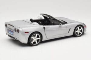 Chevrolet Corvette C6 Kabriolet Srebrny Hot Wheels 1:18 B6052 Metal — zdjęcie 3 z 8