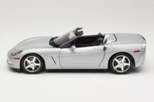 Chevrolet Corvette C6 Kabriolet Srebrny Hot Wheels 1:18 B6052 Metal — zdjęcie 4 z 8