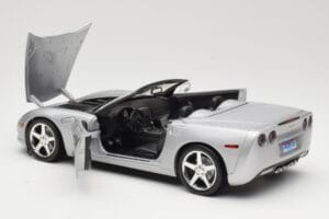 Chevrolet Corvette C6 Kabriolet Srebrny Hot Wheels 1:18 B6052 Metal — zdjęcie 5 z 8