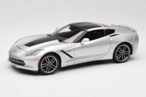 Chevrolet Corvette C7 Srebrny Maisto 1:18 38132 Metal