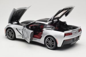 Chevrolet Corvette C7 Srebrny Maisto 1:18 38132 Metal — zdjęcie 5 z 8