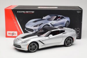 Chevrolet Corvette C7 Srebrny Maisto 1:18 38132 Metal — zdjęcie 8 z 8
