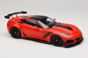 Chevrolet Corvette C7 ZR1 Torch Red IXO 1:18 18RDC243-FO Metal — zdjęcie 6 z 8