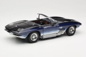 Chevrolet Corvette Mako Shark Ciemnoniebieski UT Models 1:18 21061 Metal — zdjęcie 3 z 8