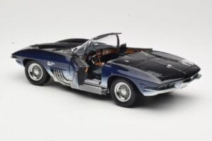 Chevrolet Corvette Mako Shark Ciemnoniebieski UT Models 1:18 21061 Metal — zdjęcie 5 z 8