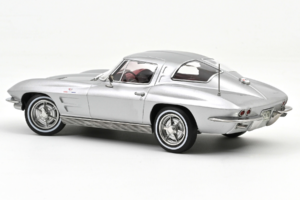 Chevrolet Corvette C2 Sting Ray Sebring Silver Norev 1:18 189052 Metal — zdjęcie 2 z 2