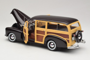 Chevrolet Fleetmaster Woody Czarny Maisto 1:18 56043 Metal — zdjęcie 5 z 8