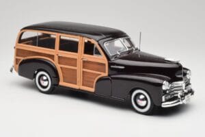 Chevrolet Fleetmaster Woody Czarny & Wood Panels Maisto 1:18 43697545B Metal — zdjęcie 6 z 8