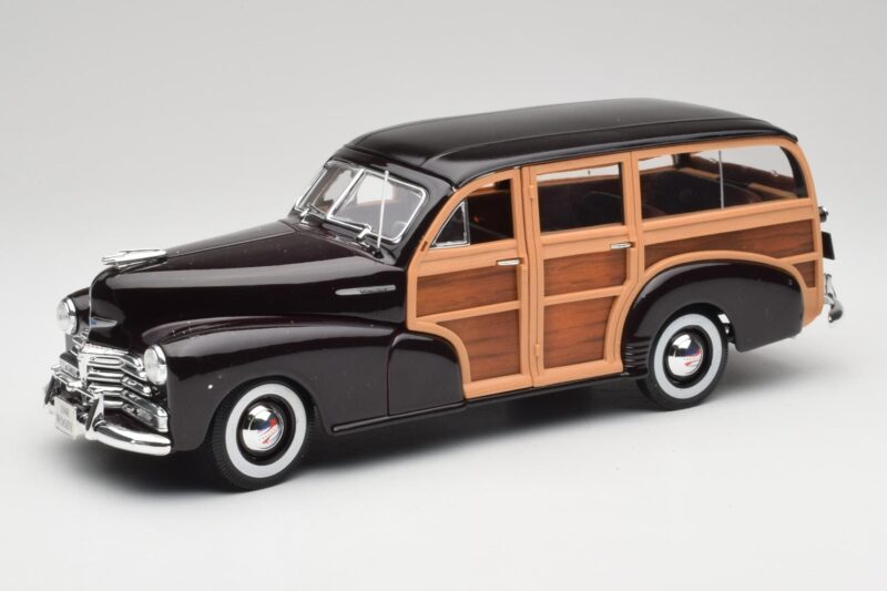 Chevrolet Fleetmaster Woody Czarny & Wood Panels Maisto 1:18 43697545B Metal