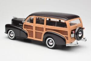 Chevrolet Fleetmaster Woody Brązowy Maisto 1:18 36854 Metal — zdjęcie 7 z 8