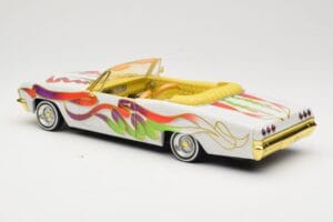 Chevrolet Impala Lowrider White Metallic Hot Wheels 1:18 27635 Metal — zdjęcie 7 z 8