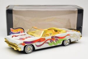 Chevrolet Impala Lowrider White Metallic Hot Wheels 1:18 27635 Metal — zdjęcie 8 z 8