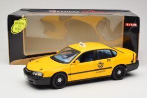 Chevrolet Impala Taxi Maisto 1:18 36617 Metal — zdjęcie 8 z 8