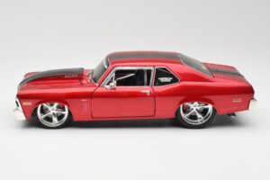 Chevrolet Nova SS Coupe Czerwony Maisto 1:18 31083-M1 Metal — zdjęcie 4 z 8
