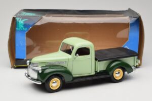 Chevrolet Pickup Zielony Solido 1:18 8063 Metal — zdjęcie 8 z 8