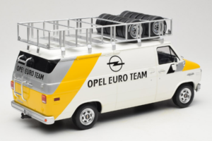 Opel Manta 400 Group B Rally Tour de Corse 1984 Z Chevrolet G30 Samochodem Serwisowym Otto 1:18 OT491 Żywica — zdjęcie 5 z 13