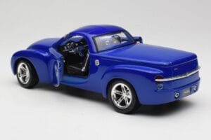 Chevrolet SSR Concept Niebieski Maisto 1:18 531612 Metal — zdjęcie 5 z 8