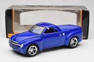 Chevrolet SSR Concept Niebieski Maisto 1:18 531612 Metal — zdjęcie 8 z 8