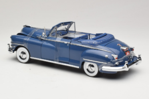 Chrysler New Yorker Niebieski Signature Models 1:18 CT-68629 Metal — zdjęcie 5 z 6