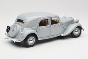 Citroen 15CV 6 Cyl Szary Maisto 1:18 50313 Metal — zdjęcie 3 z 8