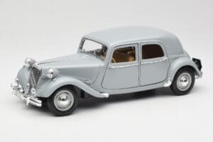 Citroen 15CV 6 Cyl Szary Maisto 1:18 50313 Metal