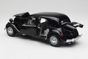 Citroen 15CV 6 Cyl Czarny Maisto 1:18 31821 Metal — zdjęcie 5 z 8