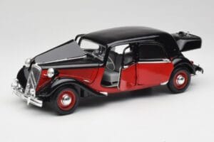 Citroen 15CV 6 Cyl Czarny & Czerwony Valmy Maisto 1:18 56009 Metal — zdjęcie 2 z 8