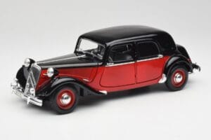 Citroen 15CV 6 Cyl Czarny & Czerwony Valmy Maisto 1:18 56009 Metal