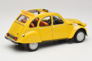 Citroen 2CV 6 Club Mimosa Yellow Norev 1:18 181496 Metal — zdjęcie 2 z 6