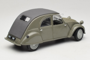 Citroen 2CV Zielony Maisto 1:18 50289 Metal — zdjęcie 3 z 8