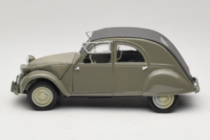 Citroen 2CV Zielony Maisto 1:18 50289 Metal — zdjęcie 4 z 8