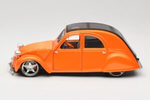 Citroen 2CV Pomarańczowy Maisto 1:18 31321 Metal — zdjęcie 4 z 8